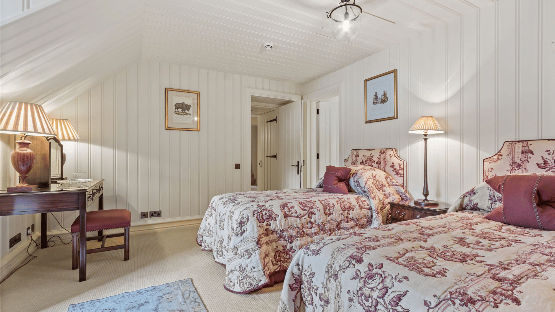 An Tochailt Twin Bedroom